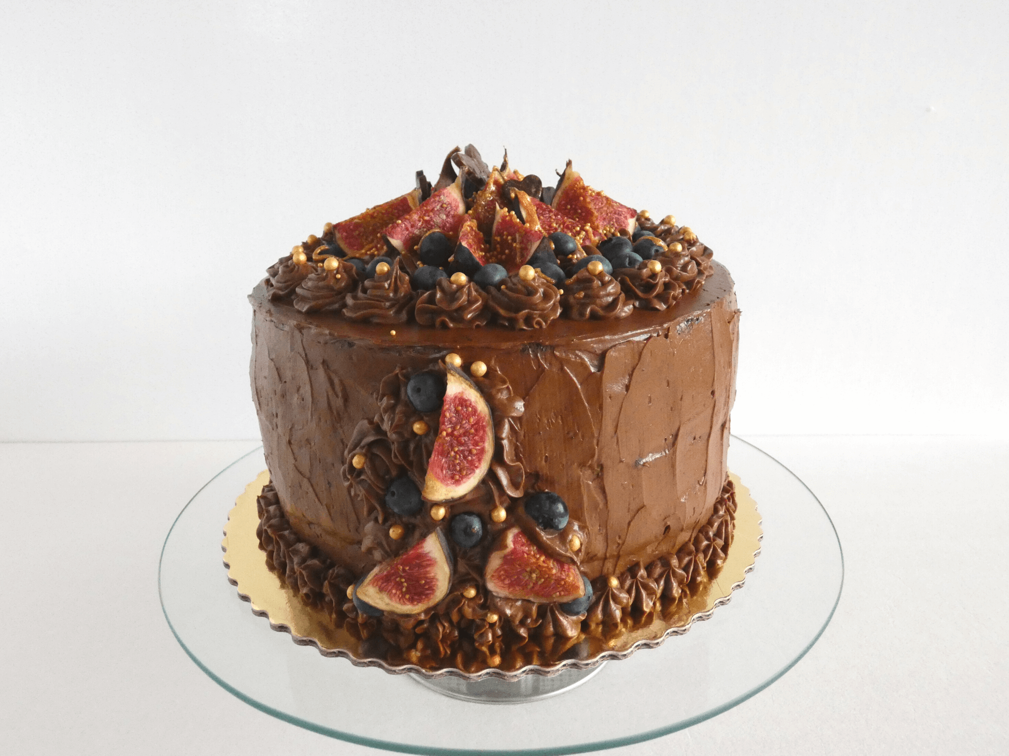 Tort czekoladowy sen z owocami